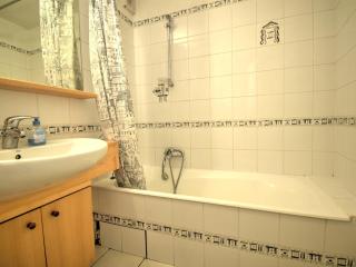 Appartement 2 pièces à Morzine, centre-ville, proche pistes, balcon sud, parking couvert, 6 couchages - FR-1-524-41 - Morzine - 3