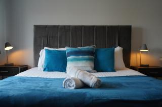 Rare find - new build 3 bedroom house near Cheshire Oaks - Ellesmere Port - 5