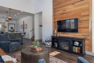 Mountain Town Home in Victor, Id - Victor - 8