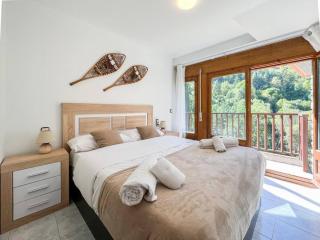 Barthe Holidays I Gran apartamento en el pueblo de Pal 8PAX I Terraza, Vistas al valle, Ideal para familias o grupo, Pet friendly I Rider - 8