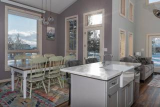 Suite Retreat - Walking Distance to Restaurants - Driggs - 4