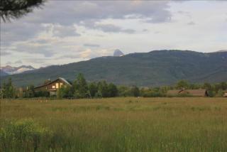 Spacious 6 Br Town Home Near Ski Hill Road - Driggs - 8