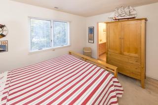 Fairbanks House with beach access just steps from your front door - 3