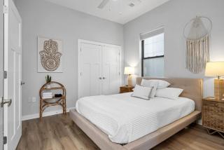 REFRESHING 2 bedroom, 3 bed Nashville condo w FREE Parking Near Restaurants - Nashville - 5