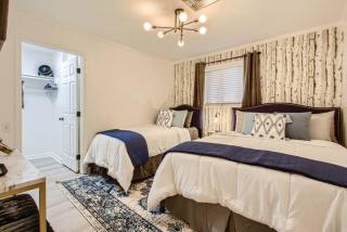 Condo with Pool and Free Parking Walk Downtown & Germantown - Nashville - 4