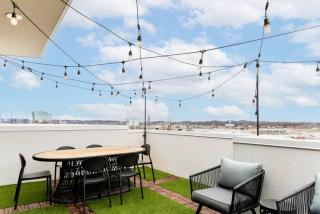 Stunning River View Condo Walk to Downtown Rooftop Patio - 8
