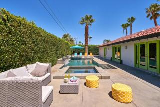 Pineapple Splash! Complete Privacy! Salt Pool! - Palm Springs - 2