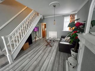 Spacious Retreat - Remote Worker & Family Friendly - Portsmouth - 0