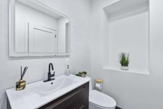 Top Notch 2BR Suite Minutes to Central Park - 1