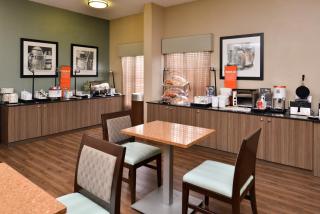 Hampton Inn Closest to Universal Orlando - Orlando - 9
