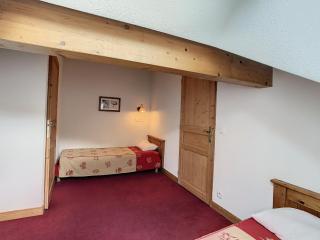 Duplex de standing 8 pers, pied des pistes, piscine, sauna, parking privé, proche commerces - FR-1-416-208 - 6