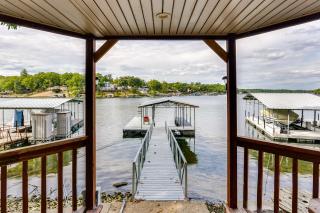 Lakefront Home with Private Dock in Sunrise Beach! - Sunrise Beach - 9