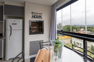 Espaço amplo e confortável 3 Quartos, Churrasqueira, Cozinha completa, 180m da Praia, Wi-Fi, duas vagas de garagem - 4