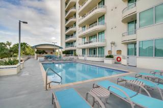 Beachfront Biloxi Condo Balcony and Community Perks - Biloxi - 9
