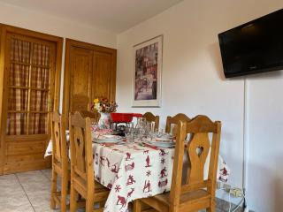 Charmant appartement 2 chambres avec parking à Châtel, à 200m du centre - FR-1-693-35 - 5