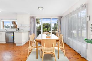 Surf Beach Views - Kiama - 7