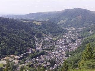Mont-Dore, F3 Confortable avec Terrasse, Parking, Proche Centre - FR-1-415-98 - Le Mont-Dore - 6