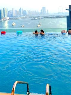 Exclusive apartment with infinity pool - 0