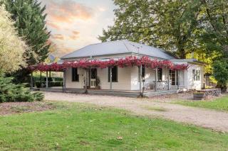 Stirling Homestead Farmstay Cottages Mansfield - Mansfield - 0
