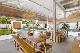 Villa Surga Julie by Alfred in Bali - 6