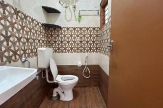 Cozy 2 bed room house with kitchen and wifi. - 5