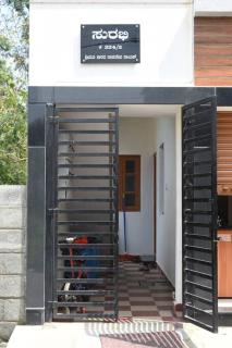 Cozy 2 bed room house with kitchen and wifi. - 2