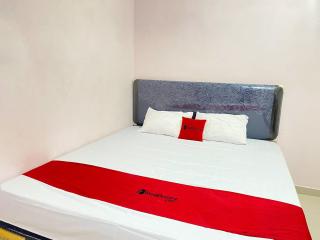 RedDoorz At Homestay Madu Makassar - Makassar - 4