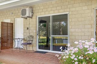 Inn The Tuarts Guest Lodge - Busselton - 2
