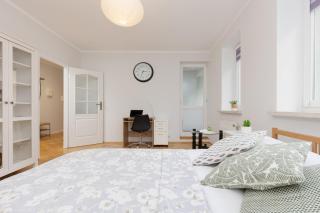 Studio Bielany with Home Office near Metro Station by Noclegi Renters - Warsaw - 6