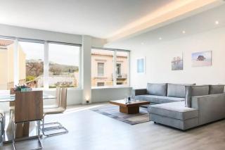 Sunlit Apartment with Acropolis View - Atene - 0