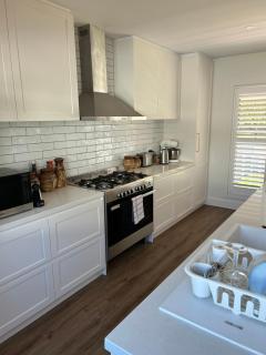 White on Wright - Heathcote - 2