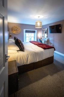 At Home - Shrewsbury - 5