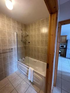 Snug apartment centrally located - Galway - 4