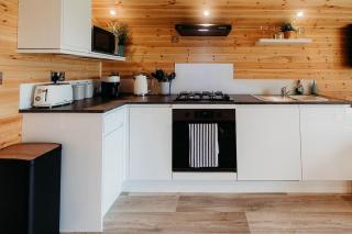 Riverside Retreats - Steamers Meadow - 1