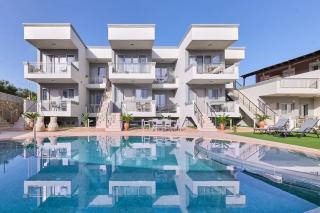 Superior family apartment w/pool dining area - Stavromenos - 0