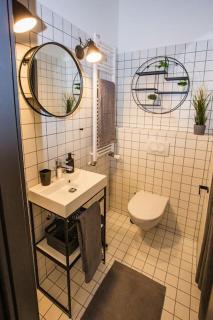 Happy Loft - Colorful Industrial Studio, fast internet, near main station - 4