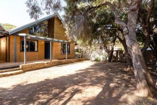 Beachy Sleeps! Eco Friendly Family Retreat - Prevelly - 7