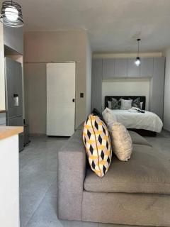 Cosy apt 5min to Sandton City 8 - Johannesburg - 1