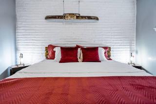 KingBed, Wine Themed,Rodeo, NRG, downtown, UH - 7
