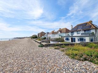 Beach View - Middleton-on-Sea - 0