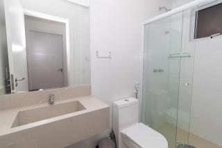 543 - Lindo apartamento 2 dormitórios na praia de Bombas - Bombinhas - 1