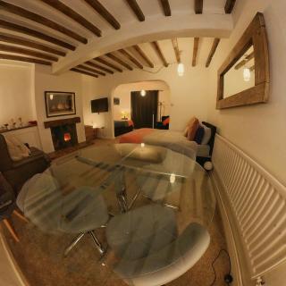 King St Cosy - wood stove & ice maker - Loughborough - 7