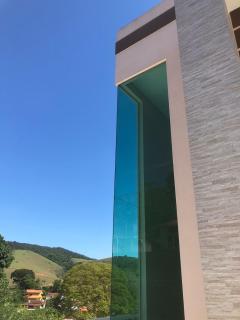 Casa de vidro com vista para a Mata Atlântica no Centro de Miguel Pereira - Miguel Pereira - 2