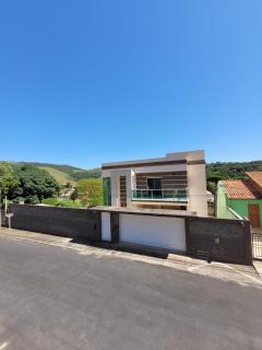 Casa de vidro com vista para a Mata Atlântica no Centro de Miguel Pereira - Miguel Pereira - 6