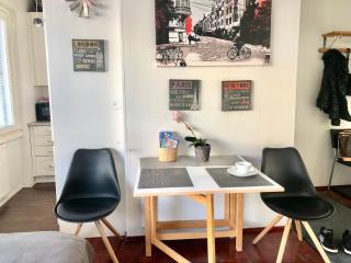 Sweethome Studio 48 City Center Аlbertinkatu - Helsinki - 3