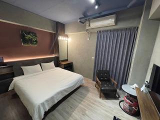 Long Lang Homestay - Tainan - 6