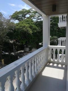 CONDO UNIT walking distance to CALLE CRISOLOGO - 3