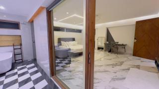 Signature By Hotel Crown Inn - Karachi - 4