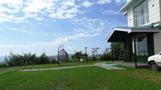 Humble Holiday Home Kufri S H I M L A with Lawn and Amazing View - 1