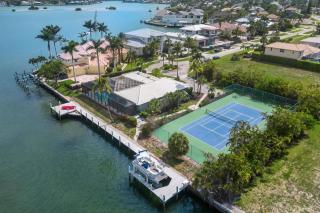 Pickleball Paradise - 0